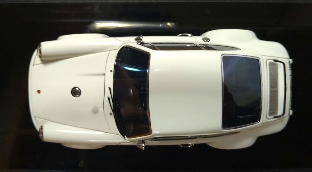 メイクアップ 1/43 シンガー 911 (964) アイボリーホワイト