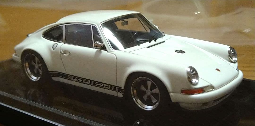 メイクアップ 1/43 シンガー 911 (964) アイボリーホワイト