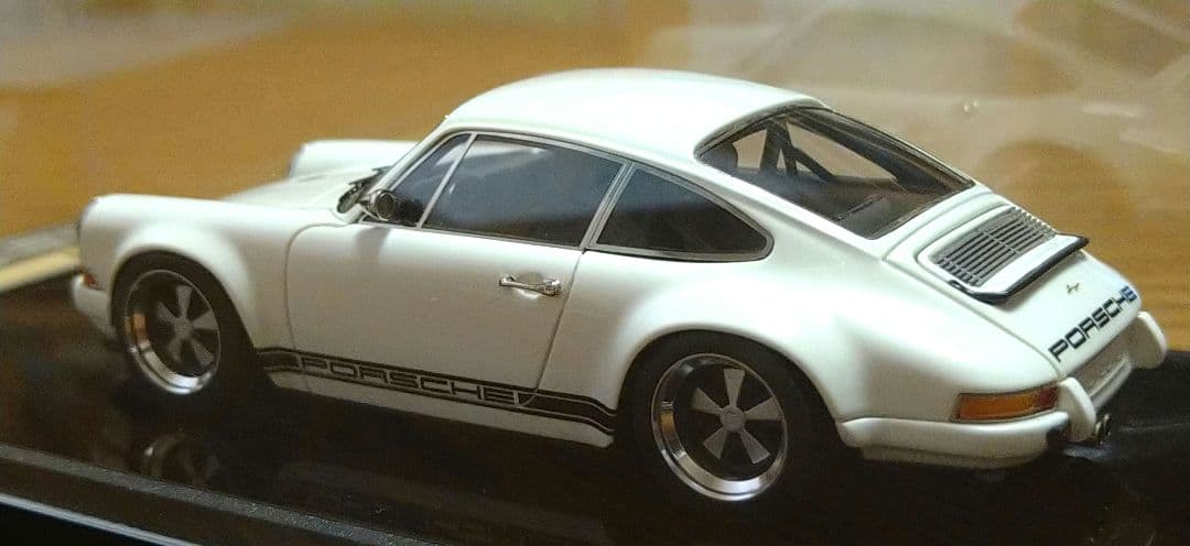 メイクアップ 1/43 シンガー 911 (964) アイボリーホワイト