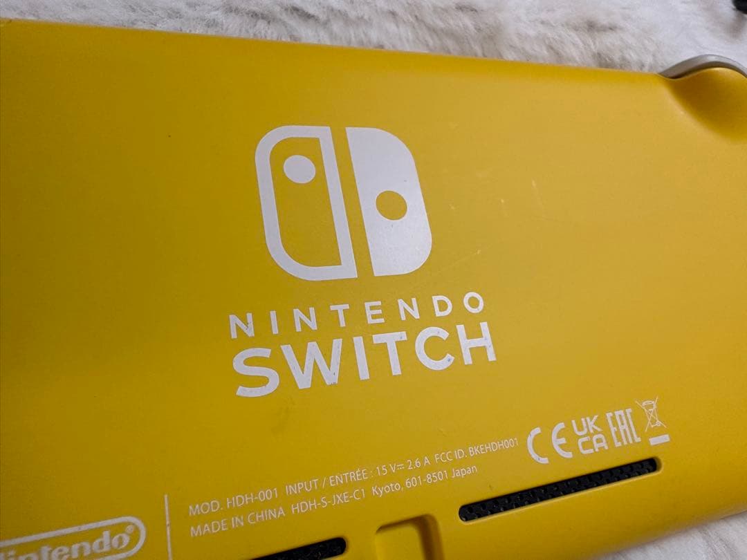 Nintendo Switch Lite イエロー ジャンク品(充電器付き)