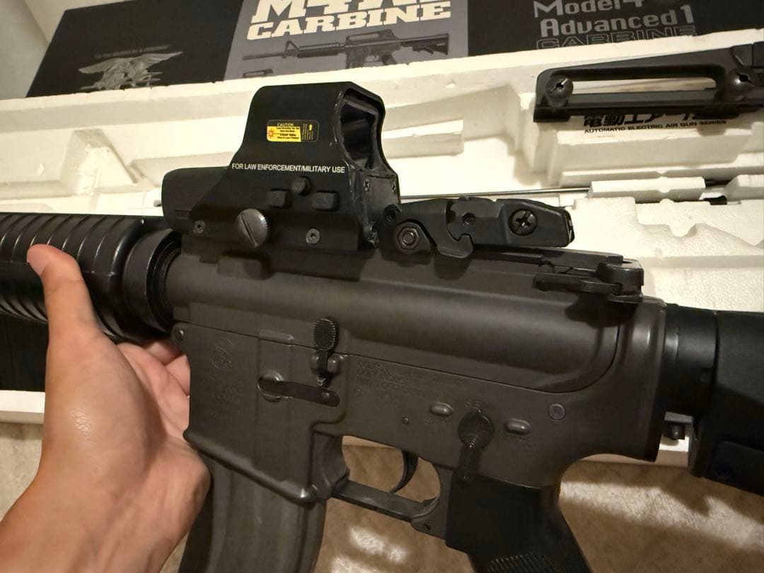 東京マルイスタンダード M4A1 電動ガン&カスタムパーツマガジン 18歳以上