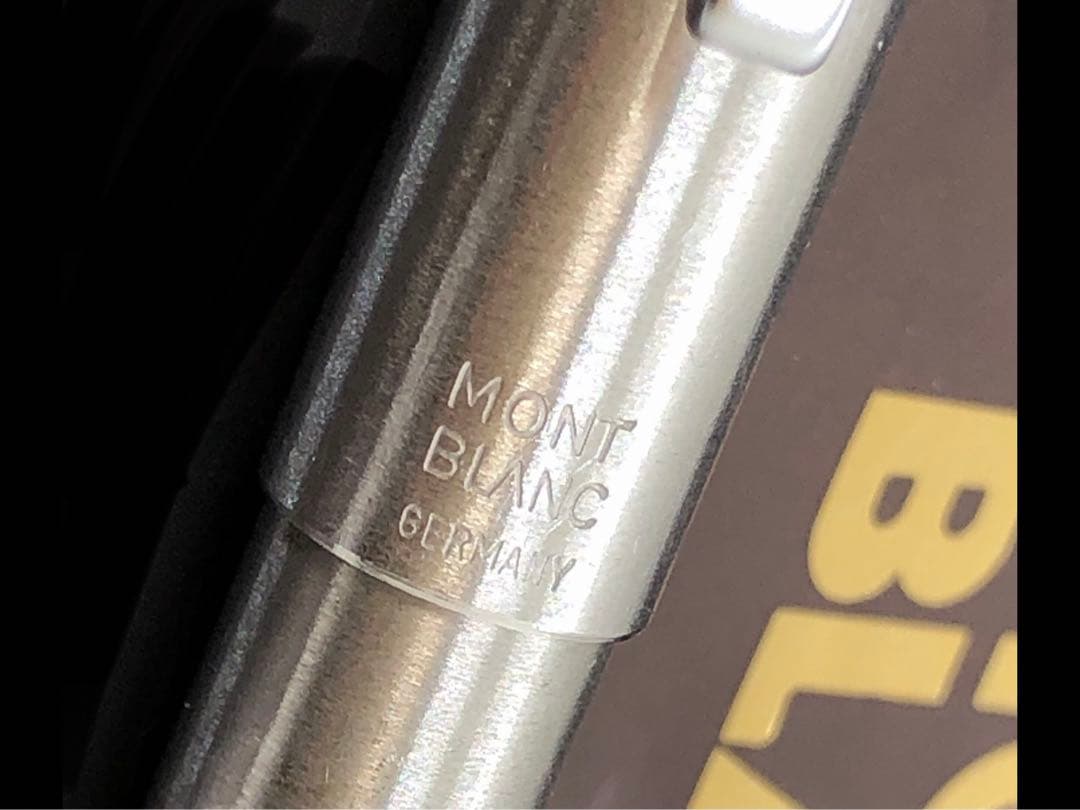 稀少カスタム！クリエイター必需品４色マルチボールペンNo2722バフ★モンブラン