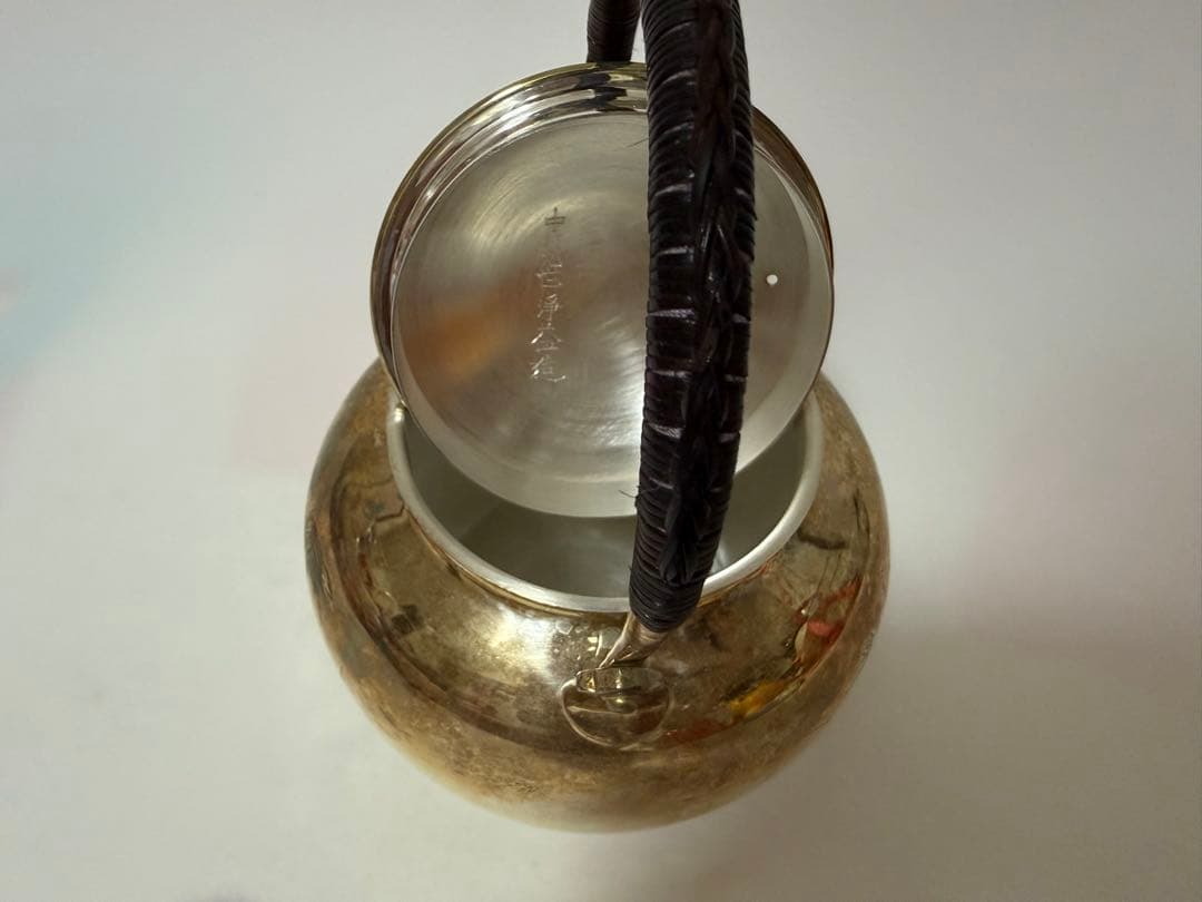 純銀製 竹梅牡丹毛彫 南鐐望月形湯沸 銀瓶 煎茶道具