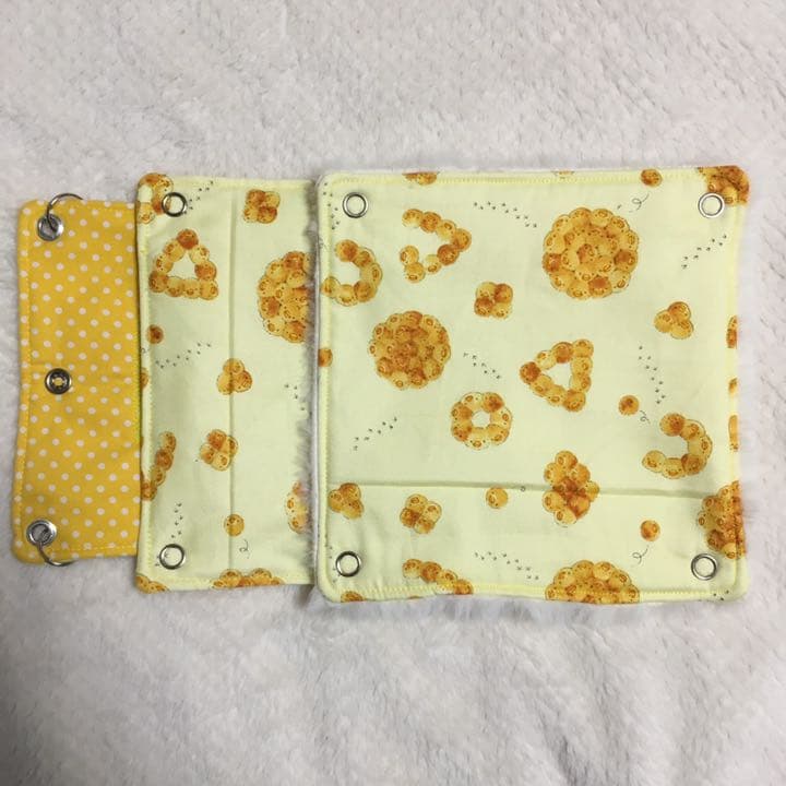 モモンガハウス（ひよ子のパン柄）  冬・春・秋仕様  ラビットボア   ポーチ