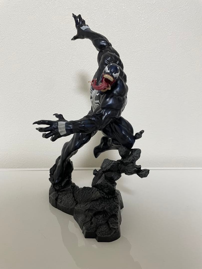 HAPPYくじ　VENOM A賞ヴェノム　LAST賞カーネイジ　フィギュア