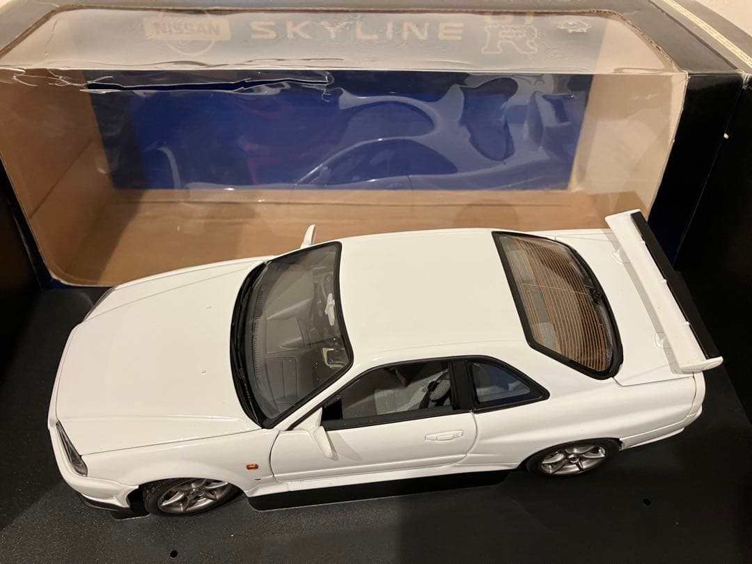 1/18 オートアート スカイライン GTR R34 V スペック