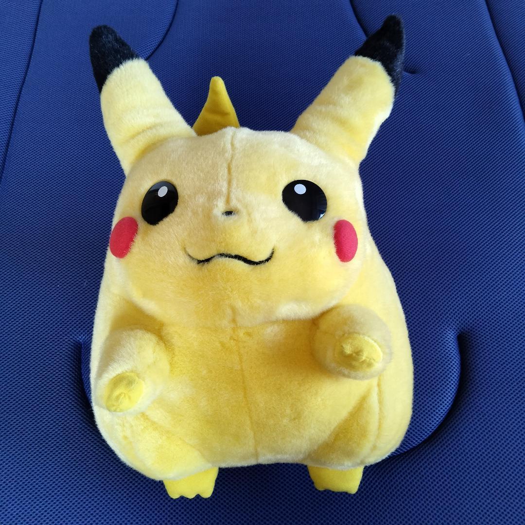 ポケモン　ピカチュウ　ぬいぐるみ　初期　等身大 １／１