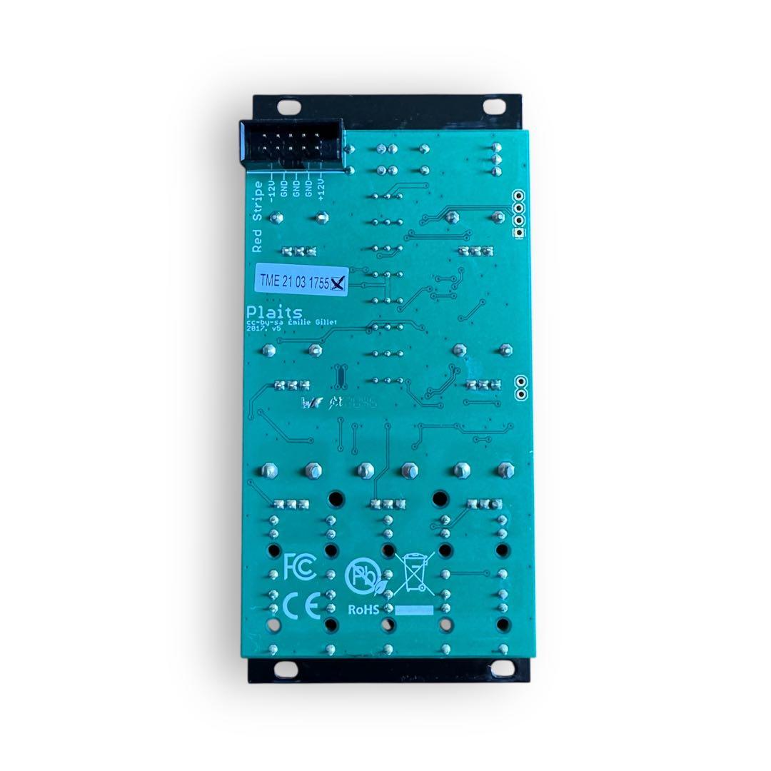 Mutable Instruments Plaits 黒パネル＋純正銀パネル