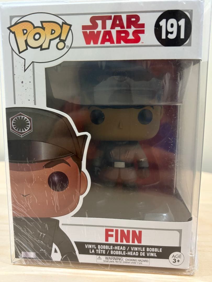 【新品　限定品含】Funko popスターウォーズフィギュア 3体　保護ケース付