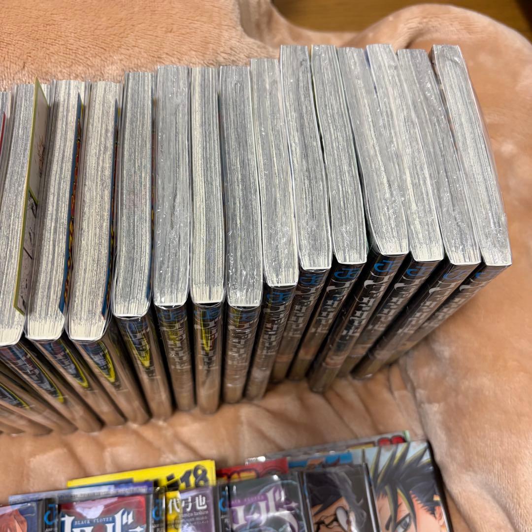 ブラッククローバー 全巻 初版 帯付き 特典付き 1～35巻 ＋おまけ6冊