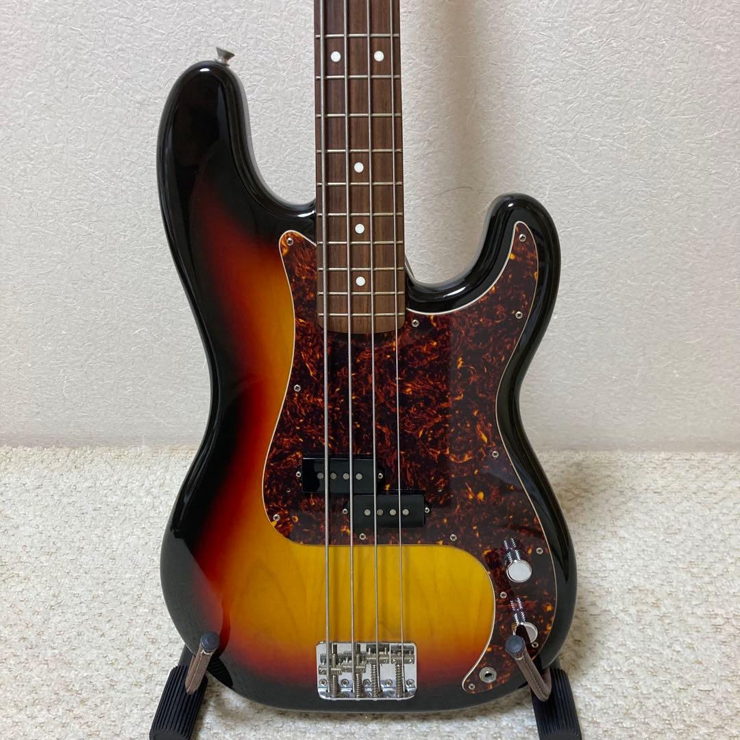 ベース fender PB62-70US