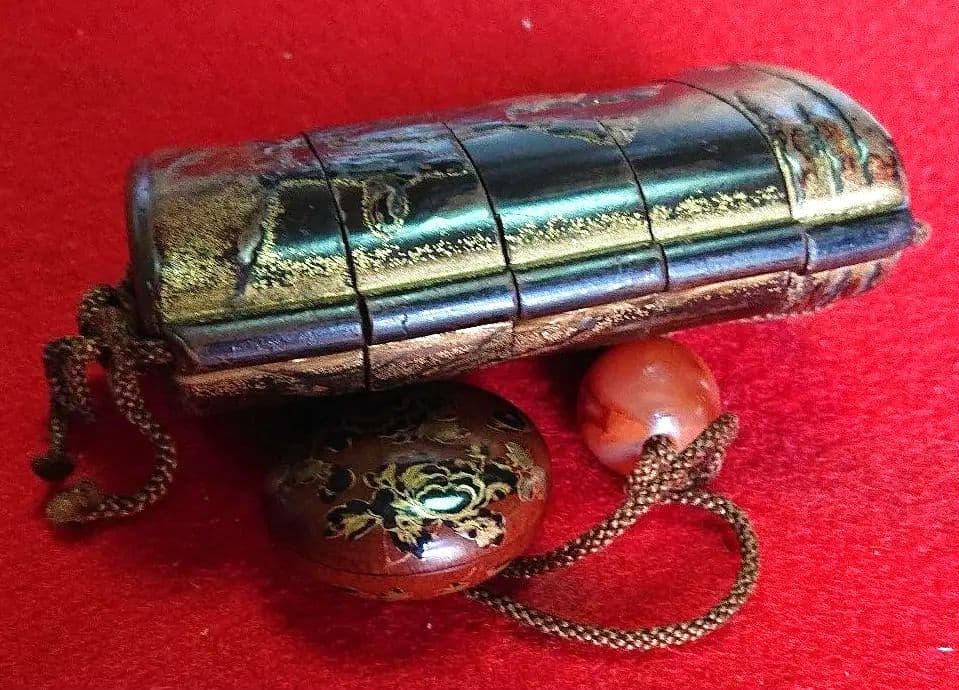 金蒔絵の印籠