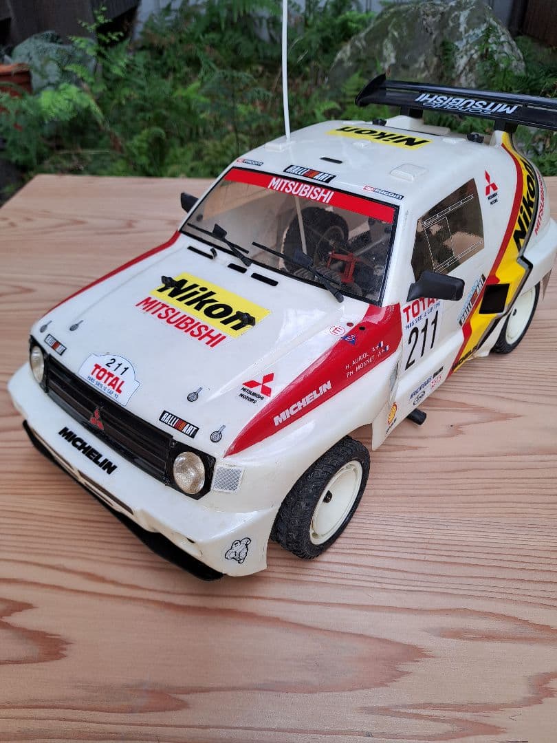 京商　1:10 スケール　ニコン　パジェロ　エンジン　ラジコン　セット　ジャンク