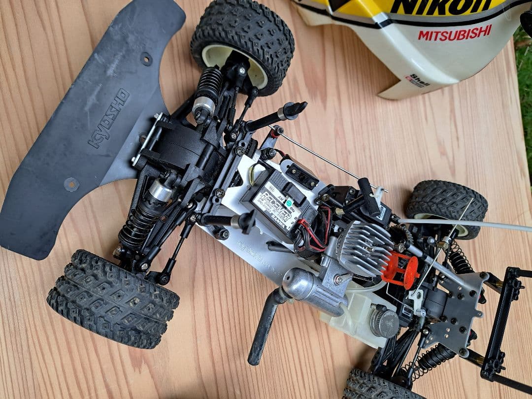 京商　1:10 スケール　ニコン　パジェロ　エンジン　ラジコン　セット　ジャンク