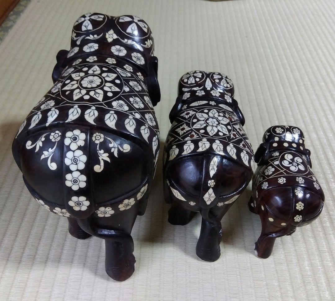 木彫のインド象家族3体セット 置物