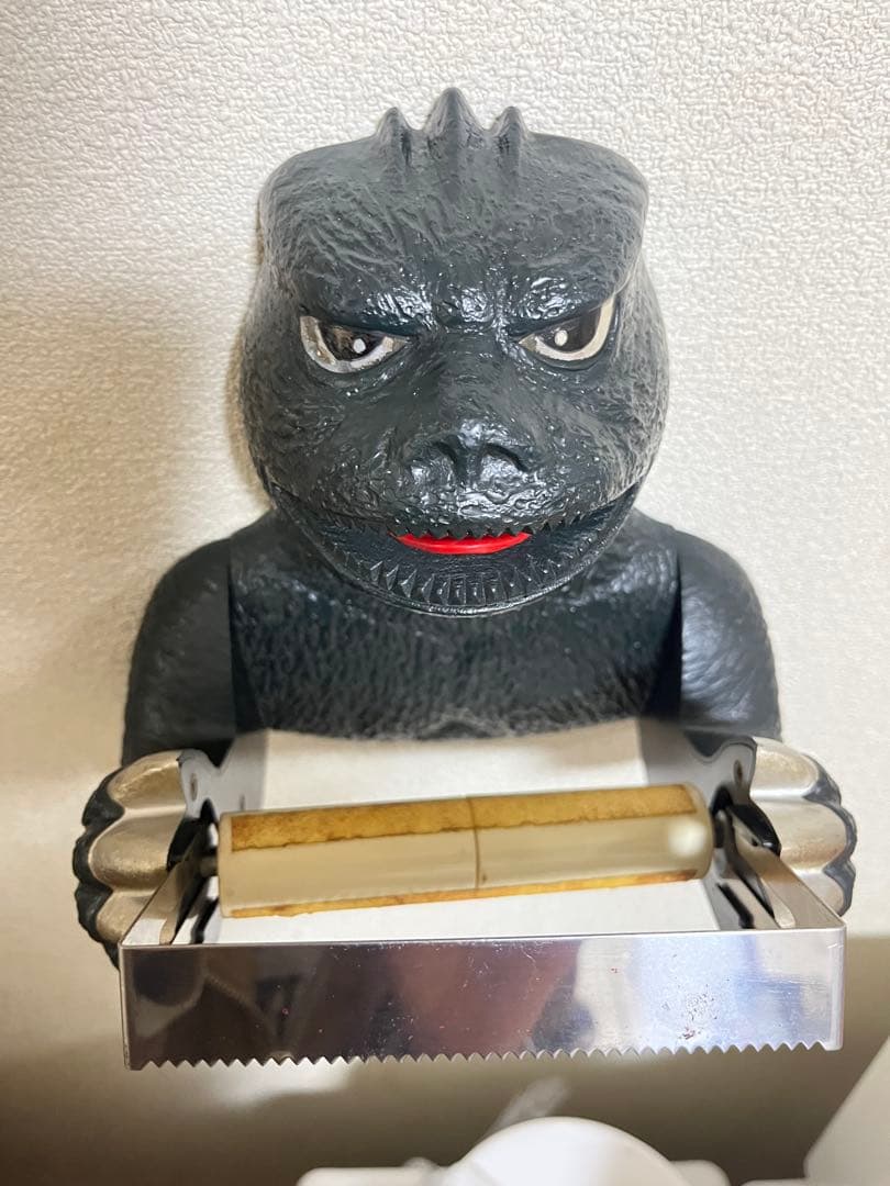 ゴジラ トイレットペーパーホルダー