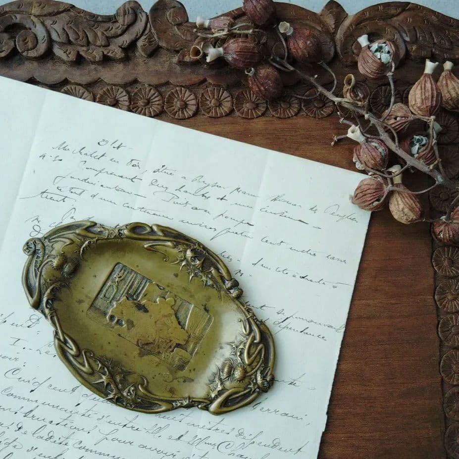 フランス蚤の市　真鍮製プレート　アールヌーボー様式　トレイ　インテリア雑貨