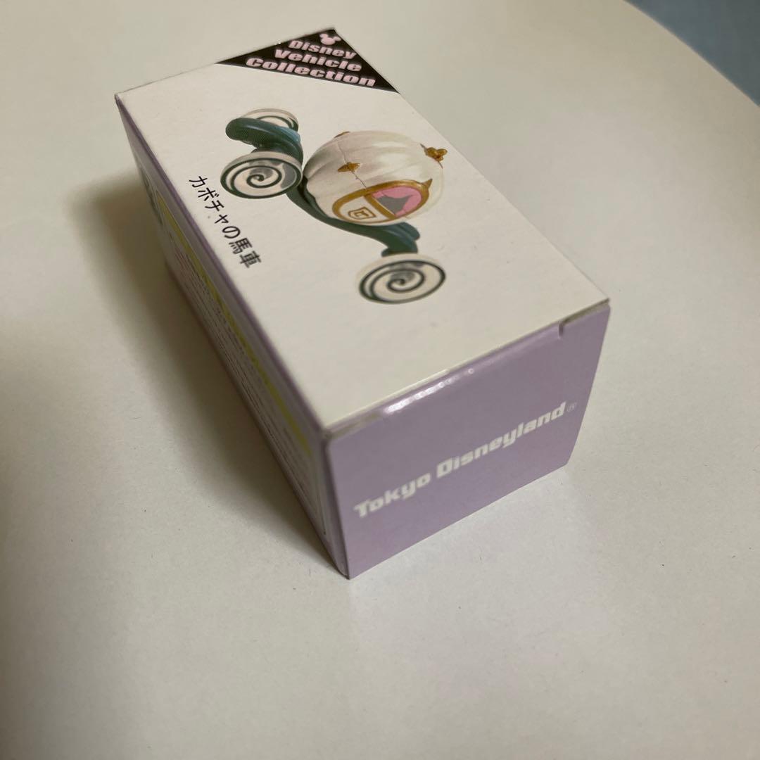 ディズニートミカ　カボチャの馬車　紫箱