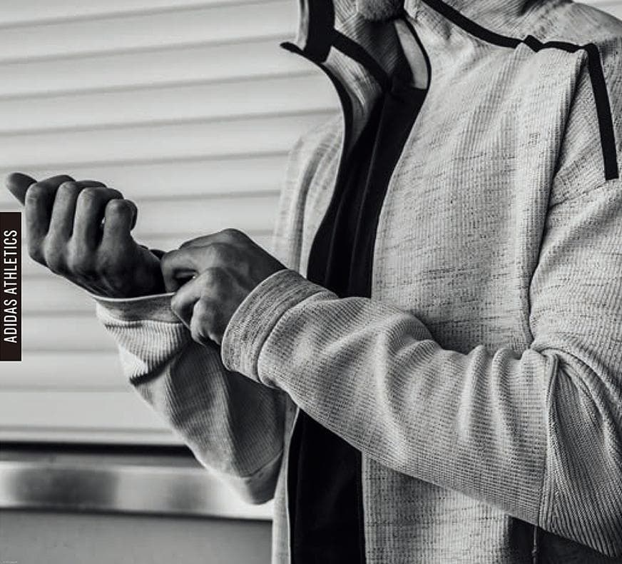 adidas Z.N.E. プライムニット フーディー＆パンツ O