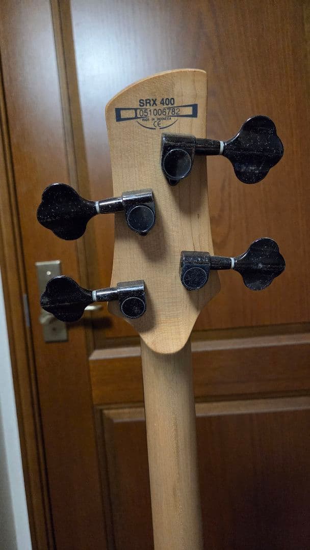 Ibanez エレキベース　SRX400 スティングレイタイプ