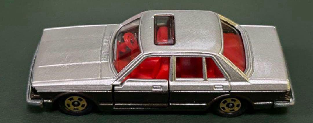 トミカ ニッサン ブルーバード1800ターボSSS-XG スーパーギフト