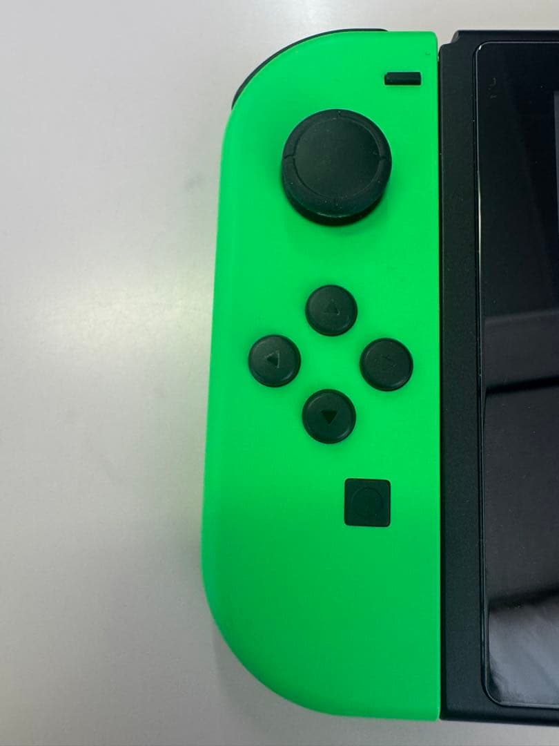 【ソフト2本・ジョイコン 4個付き】Nintendo Switch (箱付き)