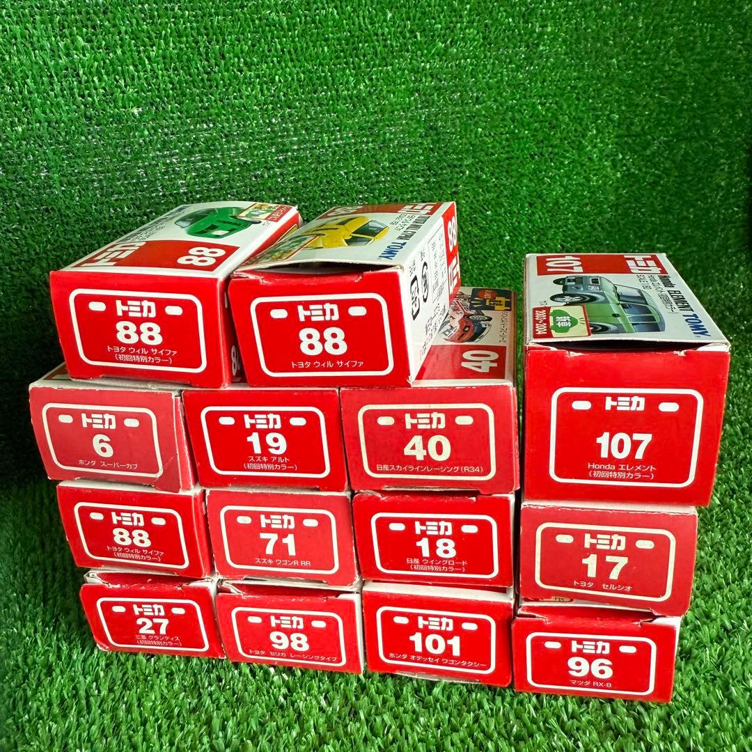 【A0275】未使用保管品 トミカ 赤箱 14台セット