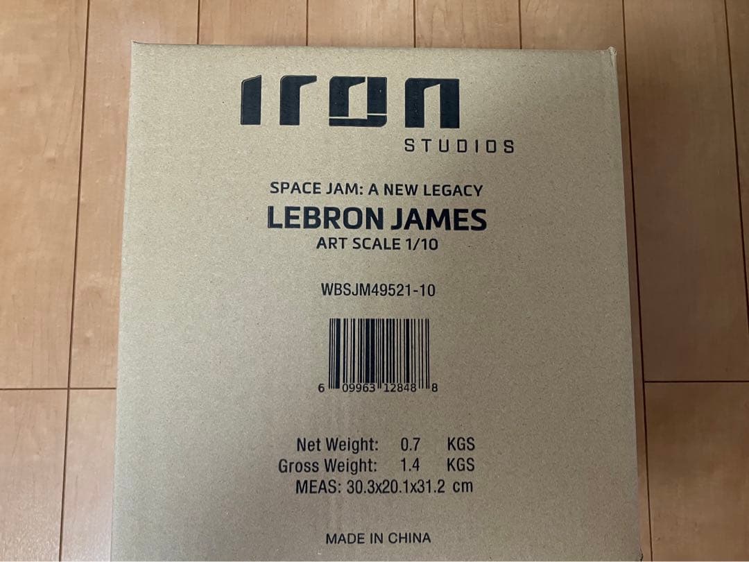 アイアンスタジオ　レブロン・ジェームズ　1/10スケールスタチュー　新品未開封品