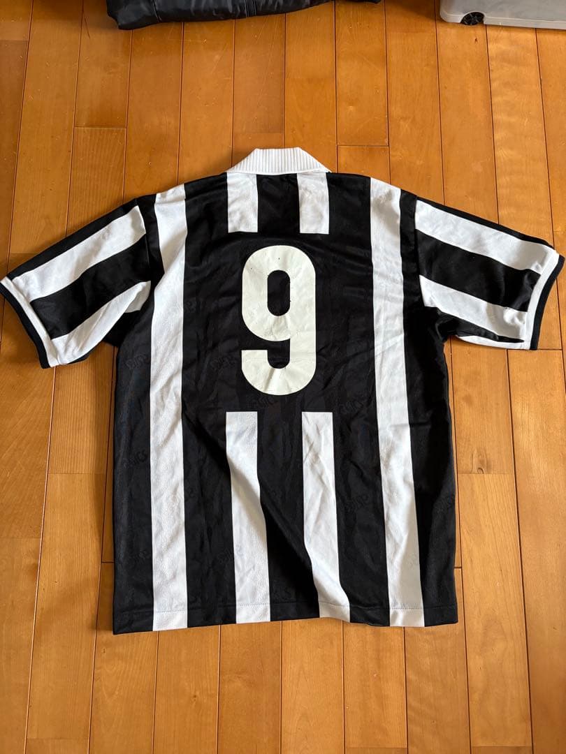 超激レア！2002年ヴィッセル神戸9番城彰二選手ユニホーム14選手直筆サイン入り