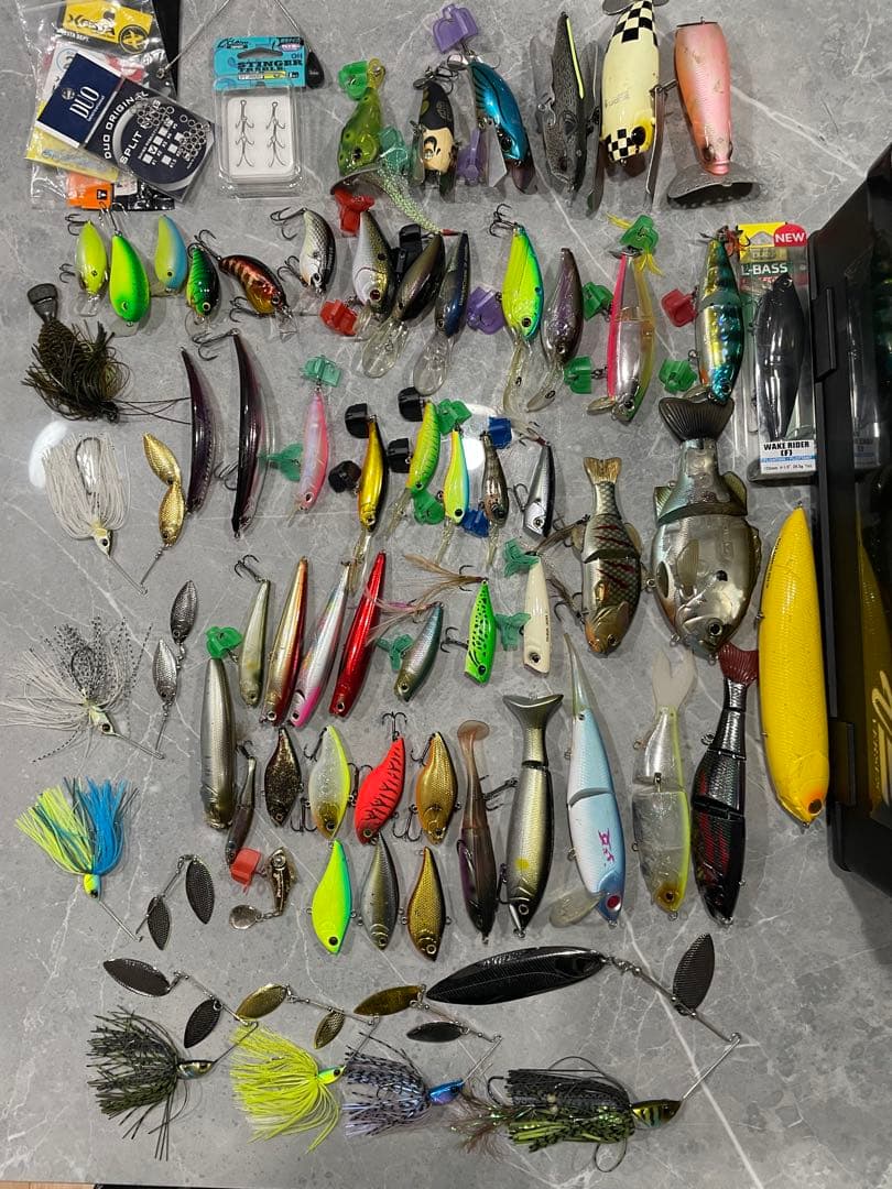 バスルアー　早い者勝ち☆BOX付き！釣り引退！処分品！投げ売り☆大量☆人気ルアー
