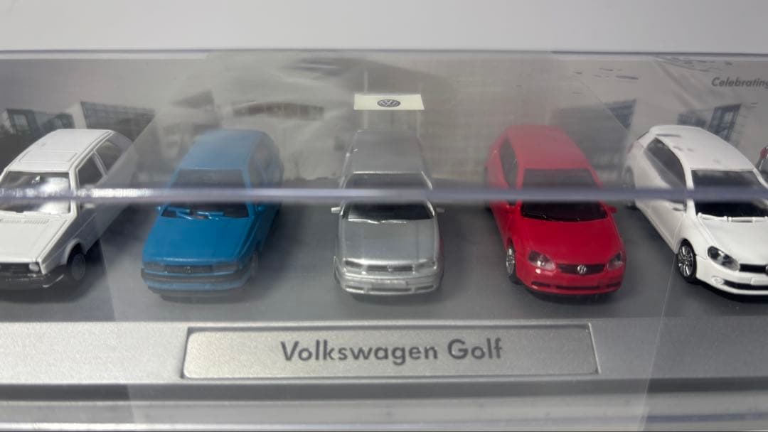 VW Golf Ⅰ〜Ⅶ 歴代ミニカーセット [ノベルティ 非売品］
