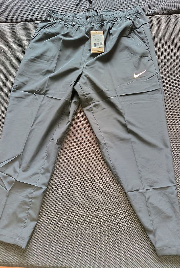 Nike トレーニングウェア ウインドブレーカー