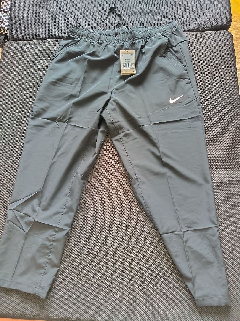 Nike トレーニングウェア ウインドブレーカー