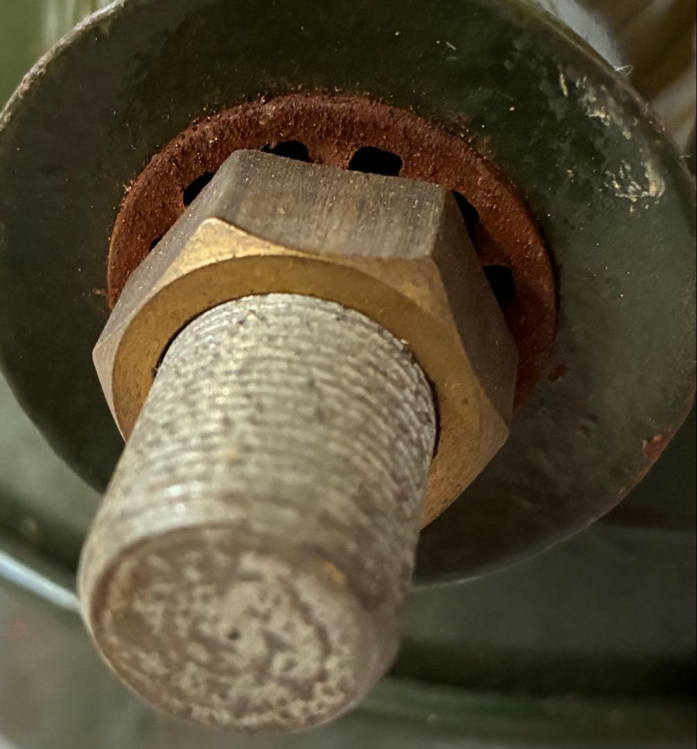 イギリス陸軍 放出品 車輌用前照灯 FV157942 実物