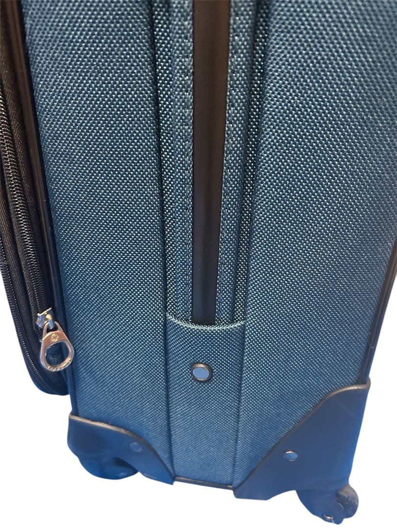 良品　海外限定 Samsonite キャリーケース　サムソナイト　ネイビー