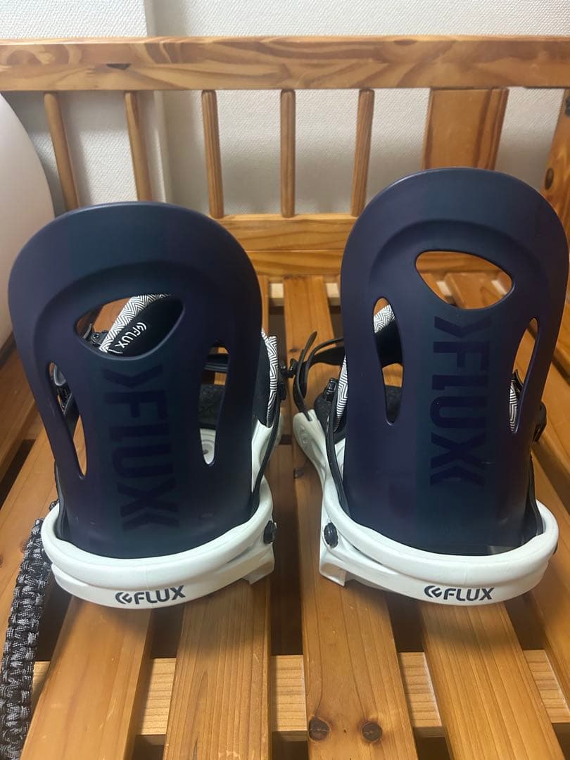 YES BASIC 152 スノーボードFLUX バインディング付き