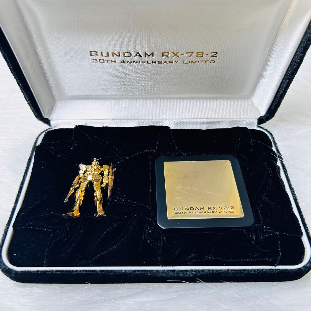 純金メッキ使用　ガンダム　非売品　セブン-イレブンフェア　500個限定
