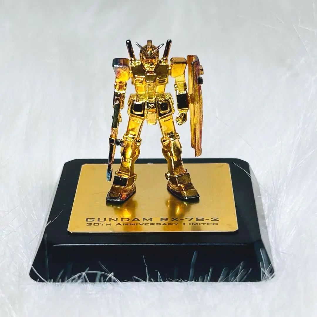 純金メッキ使用　ガンダム　非売品　セブン-イレブンフェア　500個限定