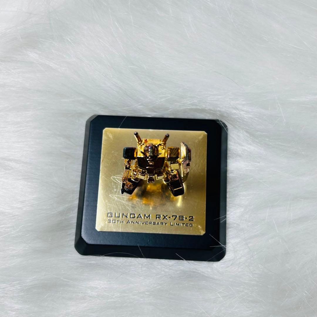 純金メッキ使用　ガンダム　非売品　セブン-イレブンフェア　500個限定