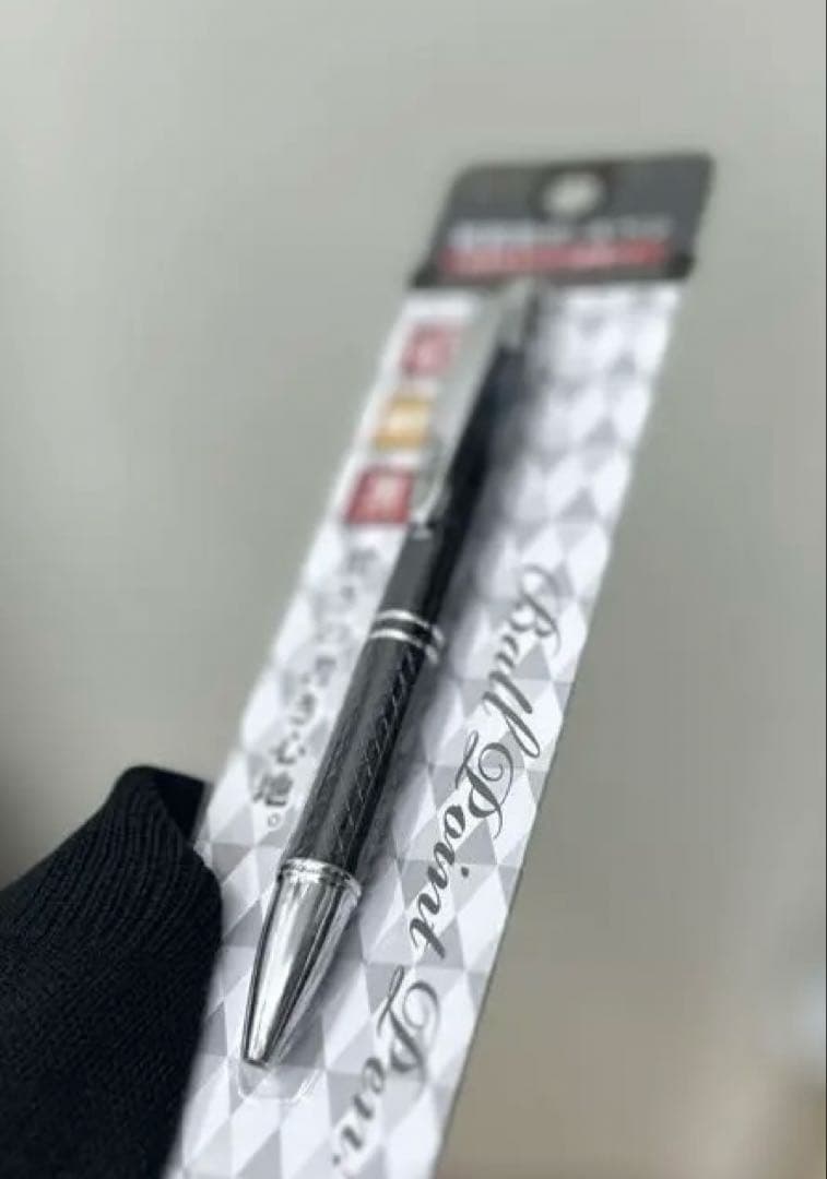 【新品未使用】滑らかな書き心地 ボールペン 0.7mm