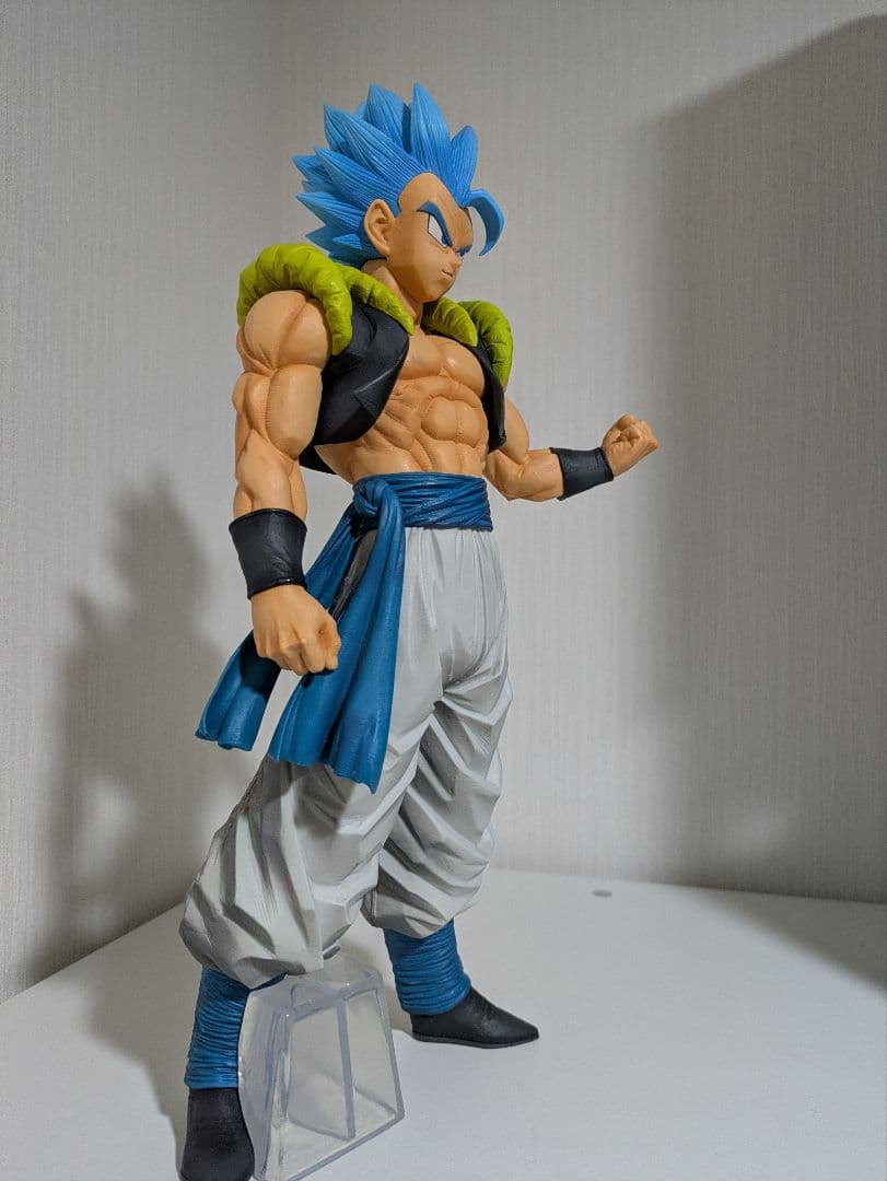 ドラゴンボール　一番くじ　EXTREME SAIYAN C賞賞 ゴジータブルー