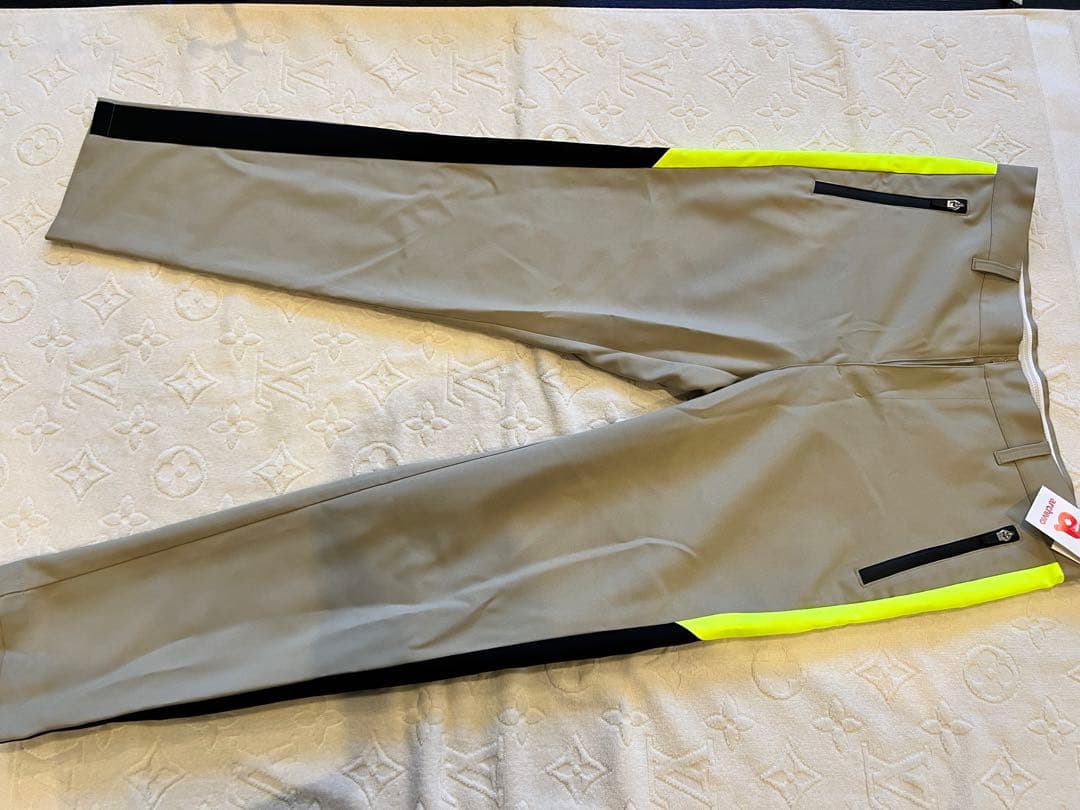 archivio アルチビオ　ゴルフウェア　パンツ　50サイズ　新品未使用品