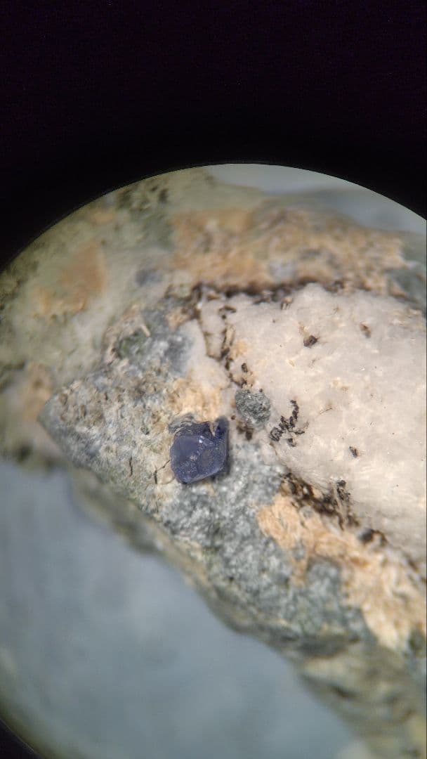 ベニトアイト　アメリカ合衆国産　1085