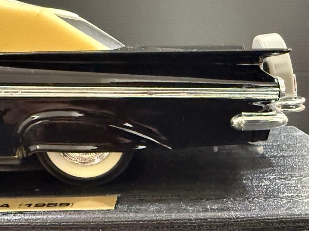 【1959年】シボレーインパラクーペ 【1/18】スケール