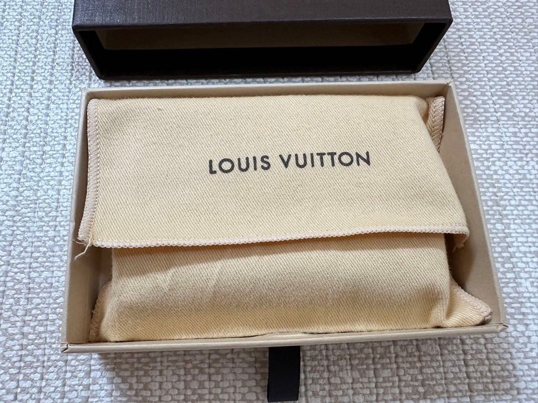 LOUIS VUITTON ダミエアズール カードケース　男女兼用