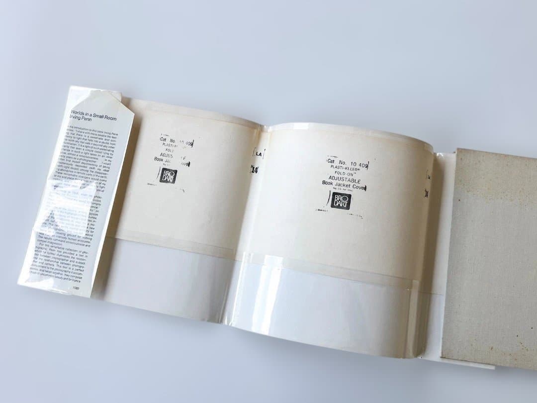 アート・デザイン・音楽 Worlds in a Small Room by Irving Penn