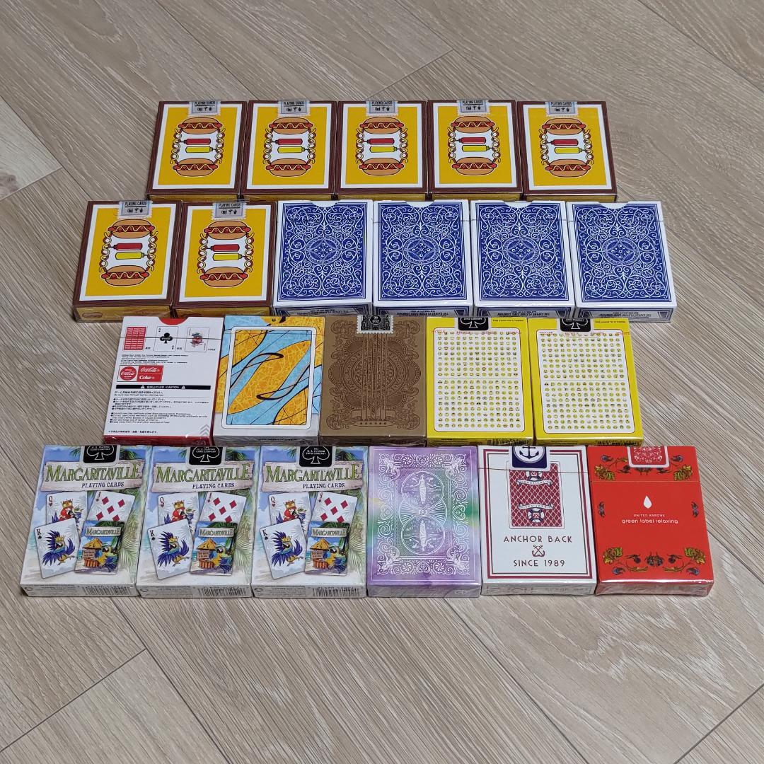 新品　未開封　ホットドッグ　スーペリア 絵文字　等　トランプ 22個セット