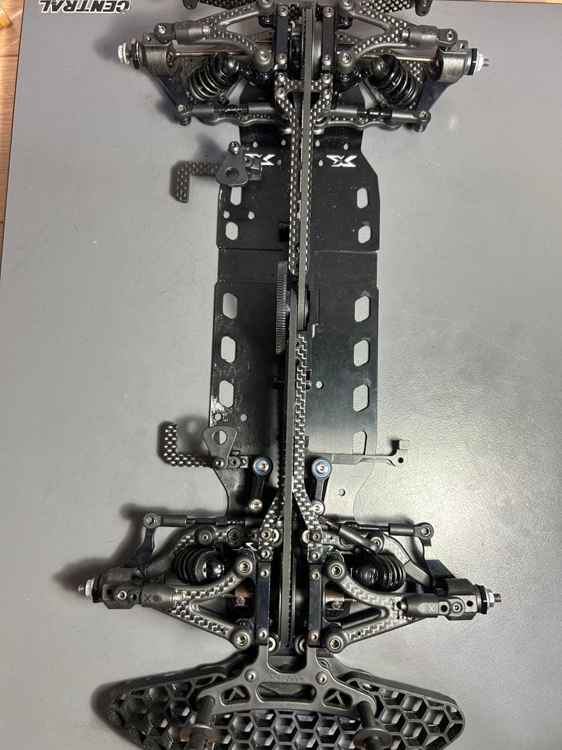 Xray X4 2024 1.5アルミ 2025パーツ付き 新品パーツあり