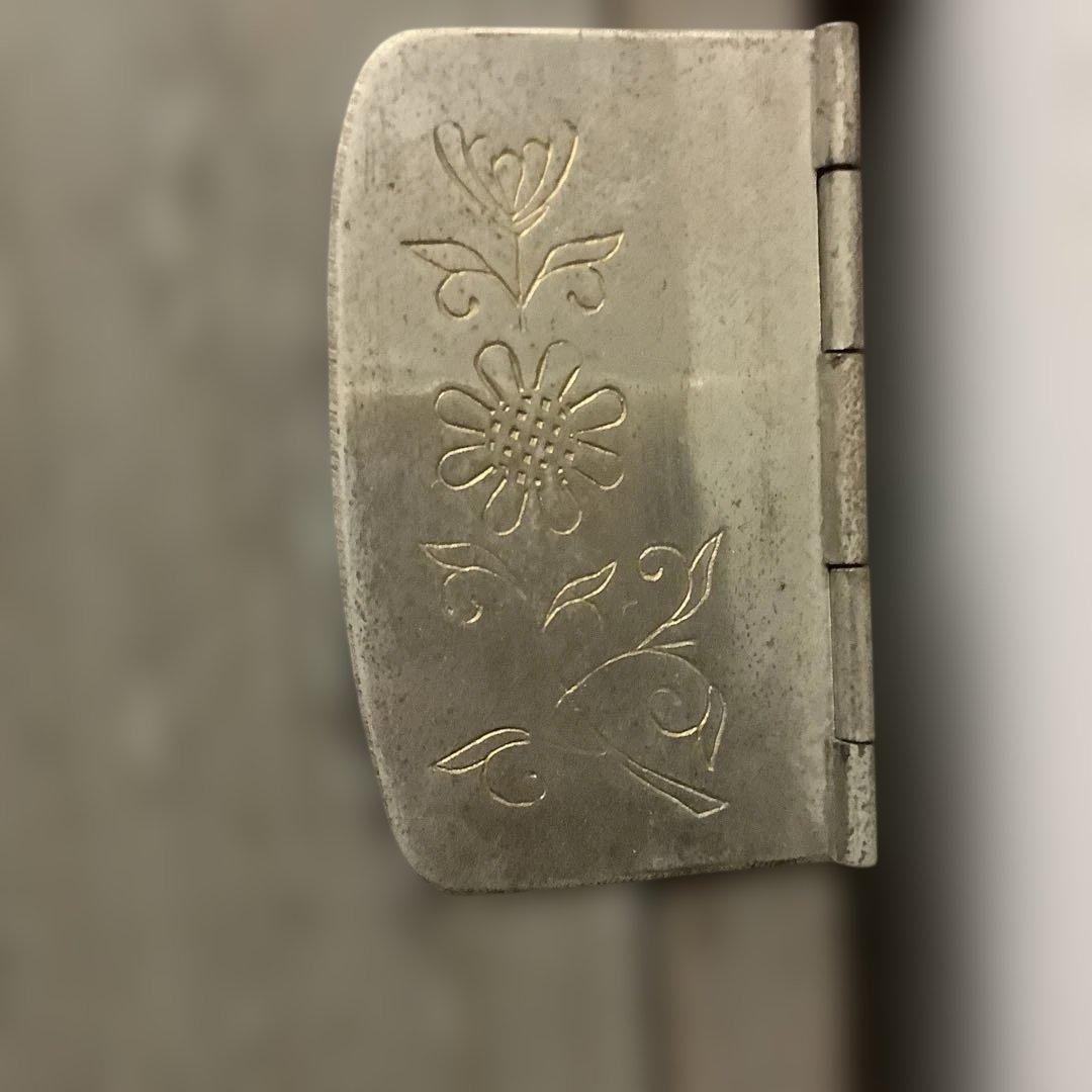 昭和レトロ　箪笥　タンス　ヴィンテージ　アンティーク　時代物　彫刻