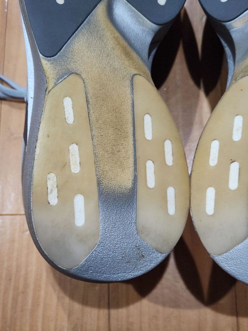 ボ*ア様 adidas　ADIZERO EVO SL M　28.5㎝